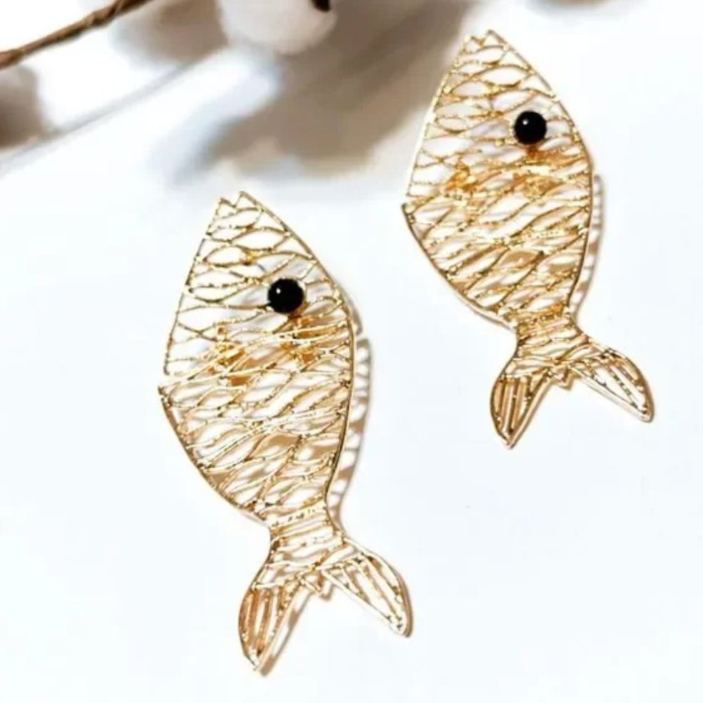 NEW! Zara Fish Lily Statement Earrings
